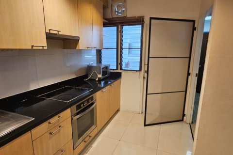 Condo à Watthana, Bangkok, Thaïlande, 3 chambres № 205310 - photo 15