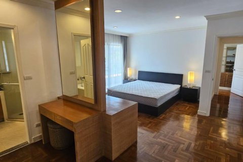 Condo à Watthana, Bangkok, Thaïlande, 3 chambres № 205310 - photo 7