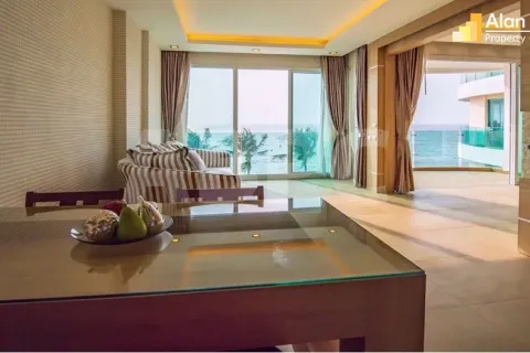 Condominio de 1 dormitorio en Pattaya, Tailandia № 211652 - foto 12