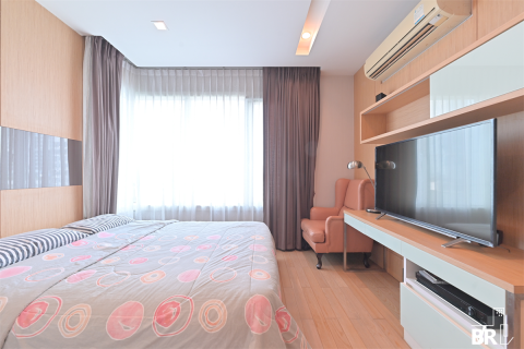 Condo in Bangkok, Thailand, 2 bedrooms  № 185091 - photo 9