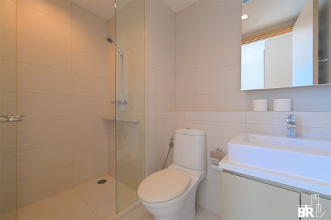 Condo in Bangkok, Thailand, 3 bedrooms  № 185088 - photo 9