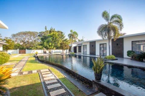 Villa in Hua Hin, Thailand 6 Schlafzimmer № 221802 - Foto 4