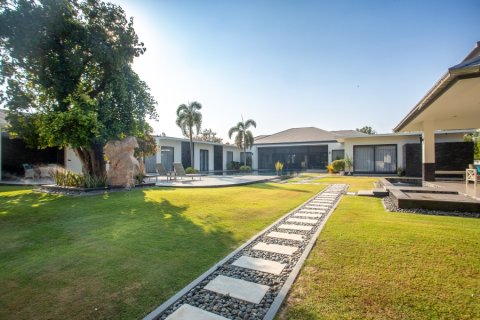 Villa in Hua Hin, Thailand 6 Schlafzimmer № 221802 - Foto 6