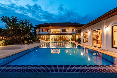 Chalet de 9 dormitorios en Cha-am, Tailandia № 221801