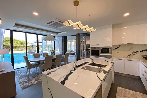 Villa in Cha-am, Thailand 4 Schlafzimmer № 221803 - Foto 12
