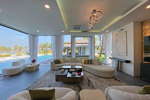 Villa in Cha-am, Thailand 4 Schlafzimmer № 221803 - Foto 8
