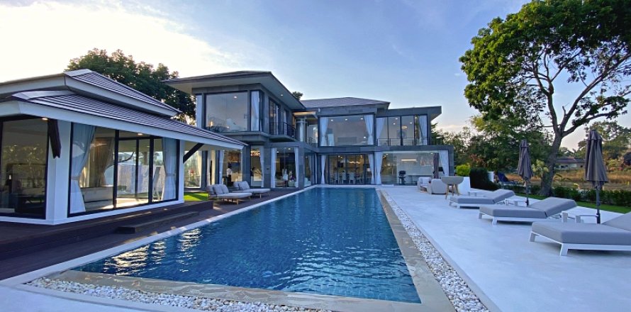 Villa in Cha-am, Thailand 4 Schlafzimmer № 221803