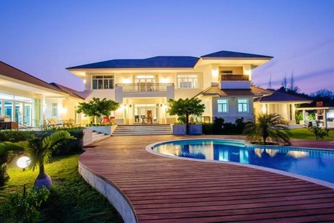 Chalet de 5 dormitorios en Hua Hin, Tailandia № 221804