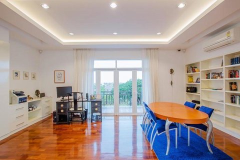 Villa in Hua Hin, Thailand 5 Schlafzimmer № 221804 - Foto 8