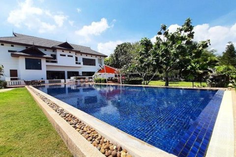 Villa in Cha-am, Thailand 9 Schlafzimmer № 221805 - Foto 2