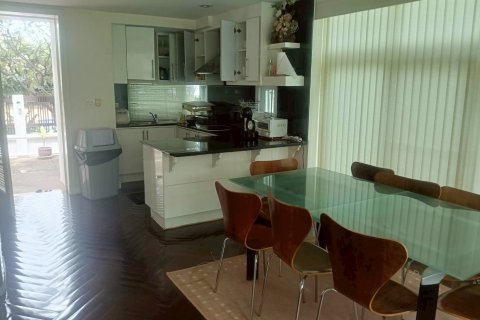 Villa in Hua Hin, Thailand 3 bedrooms № 152843 - photo 12