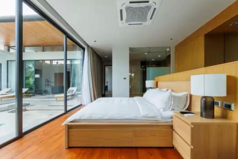 Villa in Phuket, Thailand 3 bedrooms № 152841 - photo 5