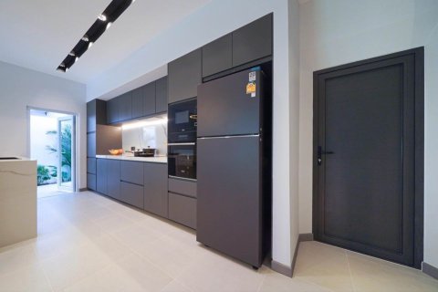 House in Pattaya, Thailand 5 bedrooms № 157717 - photo 5
