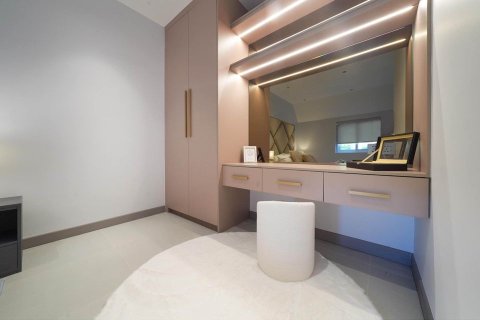 House in Pattaya, Thailand 5 bedrooms № 157717 - photo 7