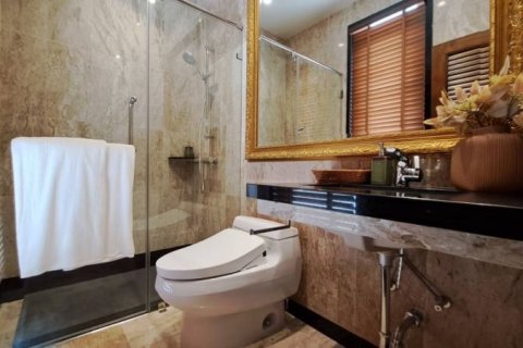 House in Pattaya, Thailand 5 bedrooms № 157715 - photo 8