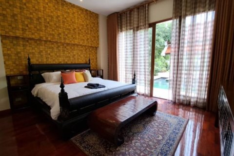House in Pattaya, Thailand 5 bedrooms № 157715 - photo 14