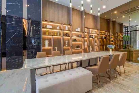 Condo in Bangkok, Thailand, 1 bedroom № 208861 - photo 3