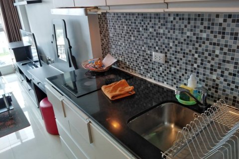 สตูดิโอในคอนโดมิเนียมในพัทยา, ประเทศไทย № 204327 - รูปถ่าย 2