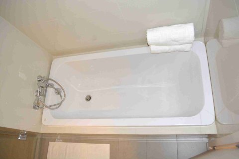 Condo in Bangkok, Thailand, 2 bedrooms № 183961 - photo 19