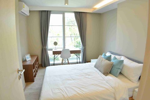 Condo in Bangkok, Thailand, 2 bedrooms № 183961 - photo 25