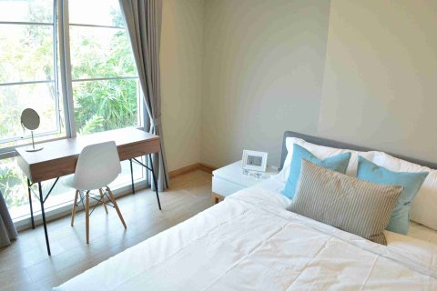 Condo in Bangkok, Thailand, 2 bedrooms № 183961 - photo 27