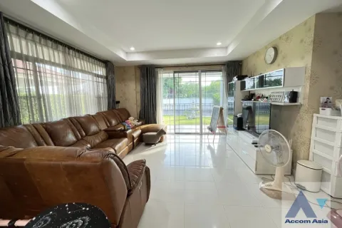 Haus in Samut Prakan, Thailand 5 Schlafzimmer № 215827 - Foto 3