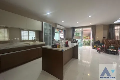 Haus in Samut Prakan, Thailand 5 Schlafzimmer № 215827 - Foto 5