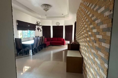 House in Pattaya, Thailand 3 bedrooms № 142453 - photo 15