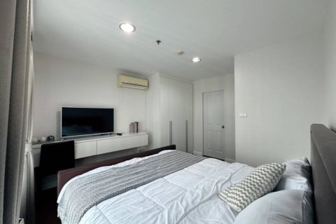 Кондоминиум с 3 спальнями в Бангкоке, Таиланд № 172990 - фото 4