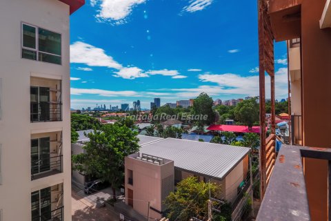 Studio in the Condo in Bang Lamung, Thailand № 205234 - photo 11