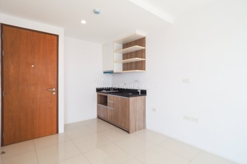 Studio in the Condo in Bang Lamung, Thailand № 205234 - photo 3