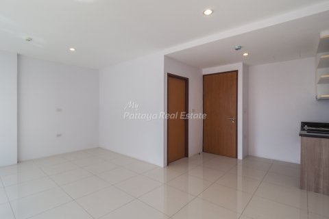 Studio in the Condo in Bang Lamung, Thailand № 205234 - photo 5