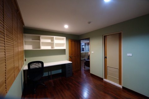 Кондоминиум с 3 спальнями в Ваттхане, Бангкок, Таиланд № 150118 - фото 6