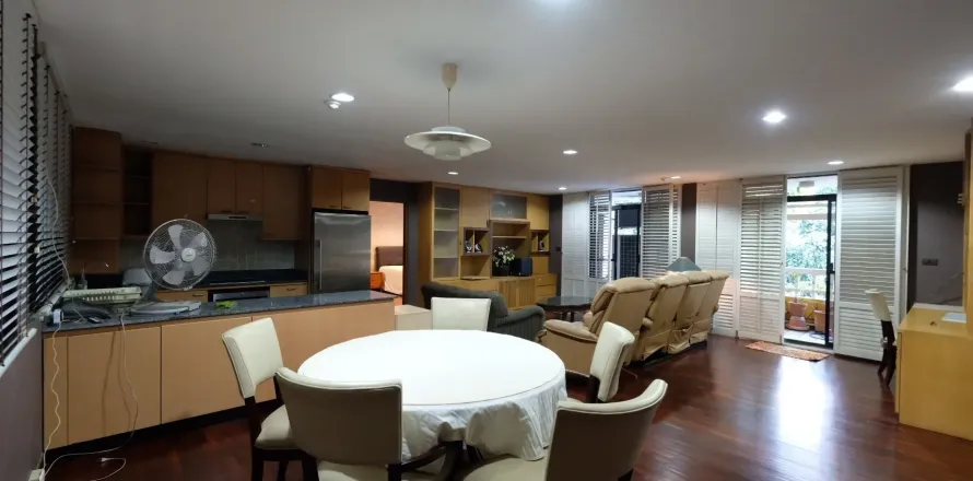 Кондоминиум с 3 спальнями в Ваттхане, Бангкок, Таиланд № 150118