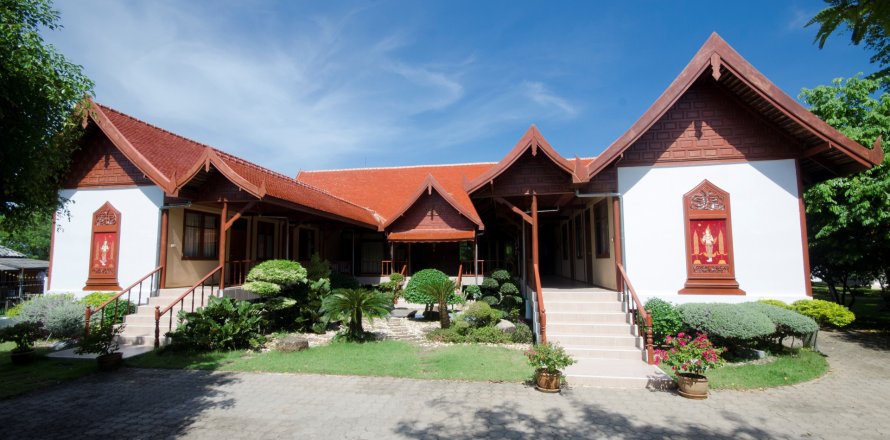 Villa à Chanthaburi, Thaïlande 7 chambres № 150113