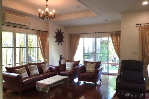 Villa à Samut Prakan, Thaïlande 4 chambres № 150115 - photo 4