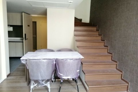 Duplex in Pathum Wan, Bangkok, Thailand 2 bedrooms № 163324 - photo 12