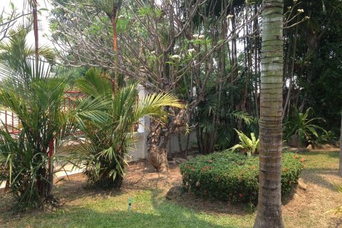 Maison à San Sai, Thaïlande 4 chambres № 163325 - photo 16