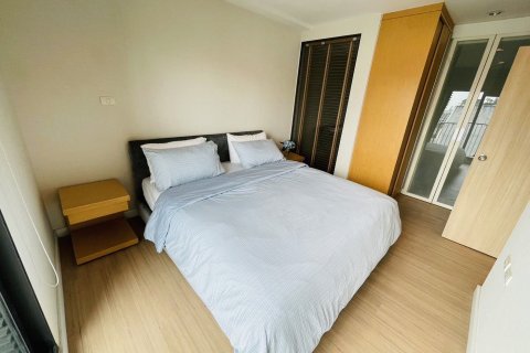 Студия в кондо в Ваттхане, Бангкок, Таиланд № 163323 - фото 3