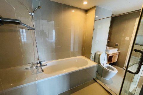 Студия в кондо в Ваттхане, Бангкок, Таиланд № 163323 - фото 5