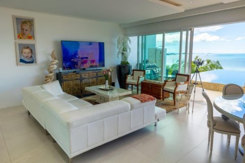 Villa in Ko Samui, Thailand 2 bedrooms № 163322 - photo 8