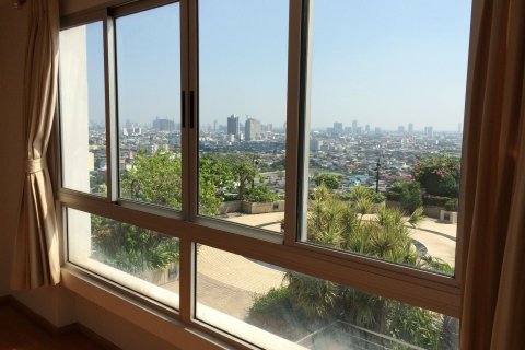 Кондоминиум с 3 спальнями в Банг-Кхо-Лаеме, Бангкок, Таиланд № 164562 - фото 16