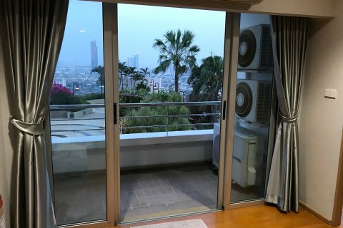 Кондоминиум с 3 спальнями в Банг-Кхо-Лаеме, Бангкок, Таиланд № 164562 - фото 18