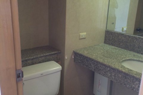 Кондоминиум с 3 спальнями в Банг-Кхо-Лаеме, Бангкок, Таиланд № 164562 - фото 23