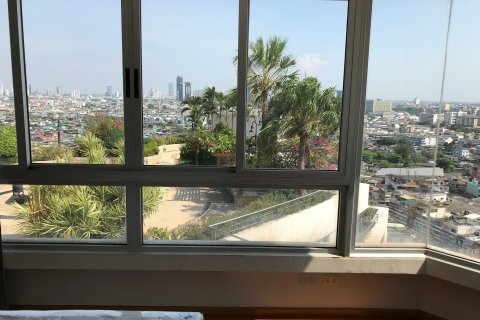 Кондоминиум с 3 спальнями в Банг-Кхо-Лаеме, Бангкок, Таиланд № 164562 - фото 17