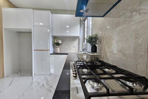 House in Pattaya, Thailand 5 bedrooms № 155704 - photo 10