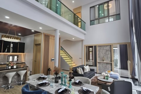 House in Pattaya, Thailand 5 bedrooms № 155704 - photo 5