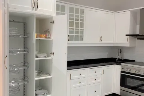 Villa in Pattaya, Thailand 4 bedrooms № 155703 - photo 10