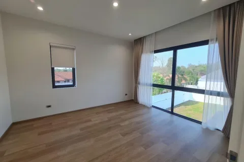 House in Pattaya, Thailand 4 bedrooms № 155707 - photo 20