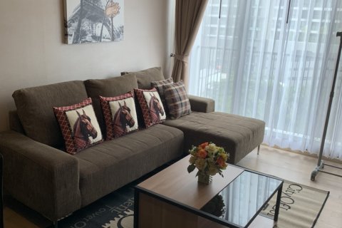 Condo in Bangkok, Thailand, 1 bedroom № 143721 - photo 1
